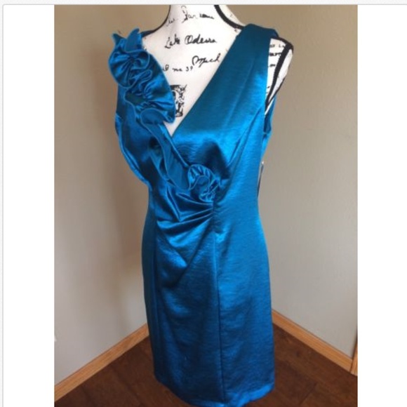 connected apparel Dresses & Skirts - NEW Connected Apparel Size 12 Teal Blue Deep V